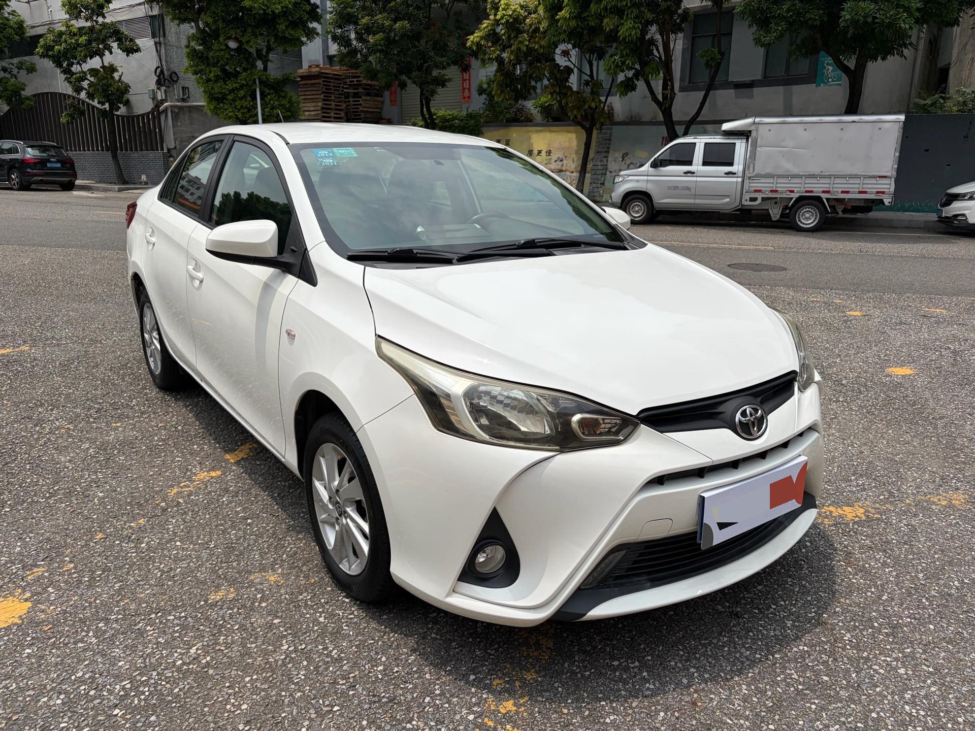 Toyota Yaris 2017 YARiS L Zhixiang 1.5G CVT Xuan Dong Edition — 3