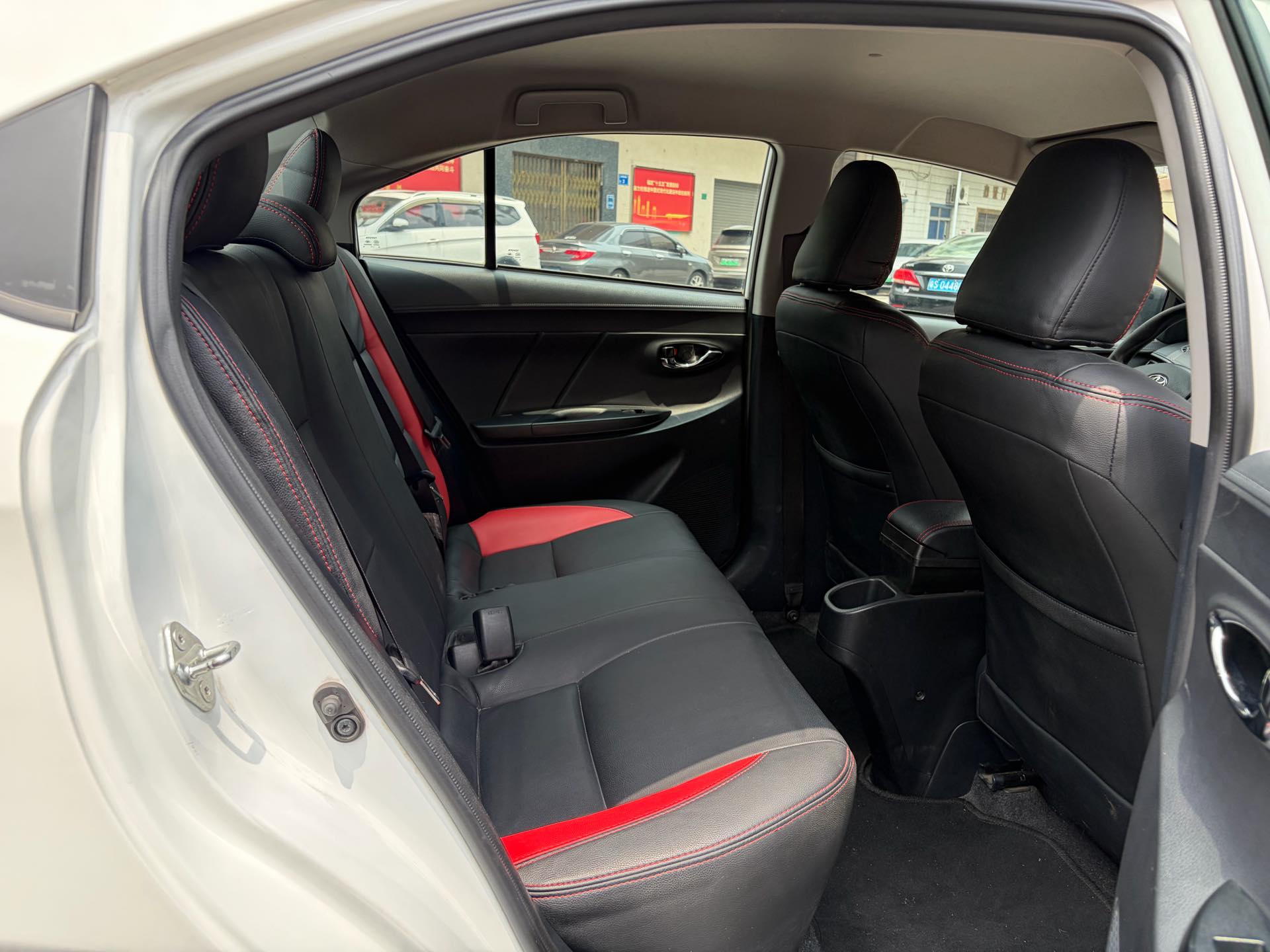 Toyota Yaris 2017 YARiS L Zhixiang 1.5G CVT Xuan Dong Edition — 11