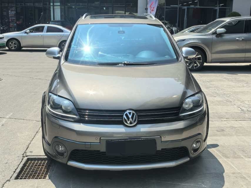 Volkswagen Golf (Imported) 2011 Cross Golf 1.4TSI — 2