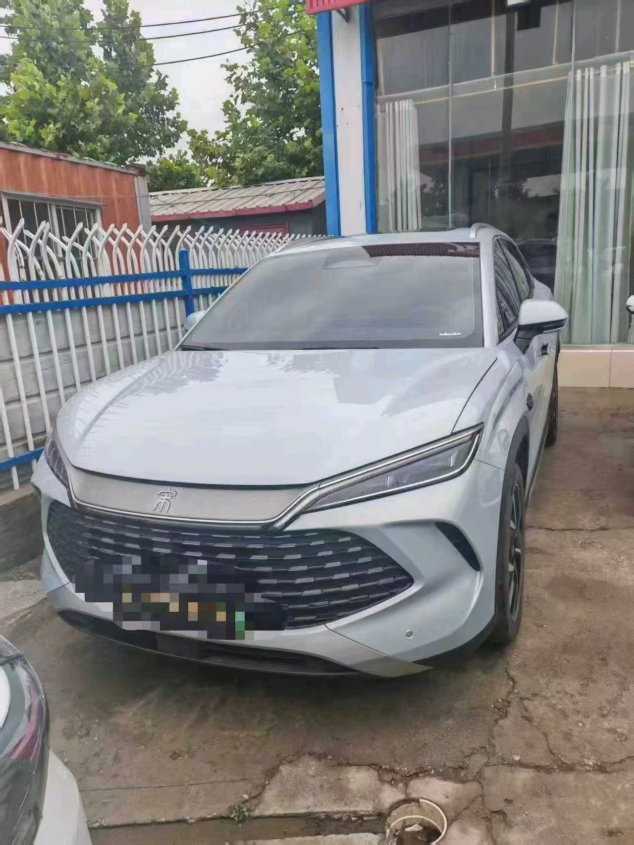 BYD 2024 Song L DM-i 1.5 CVT 160 km Excellence Version — 3