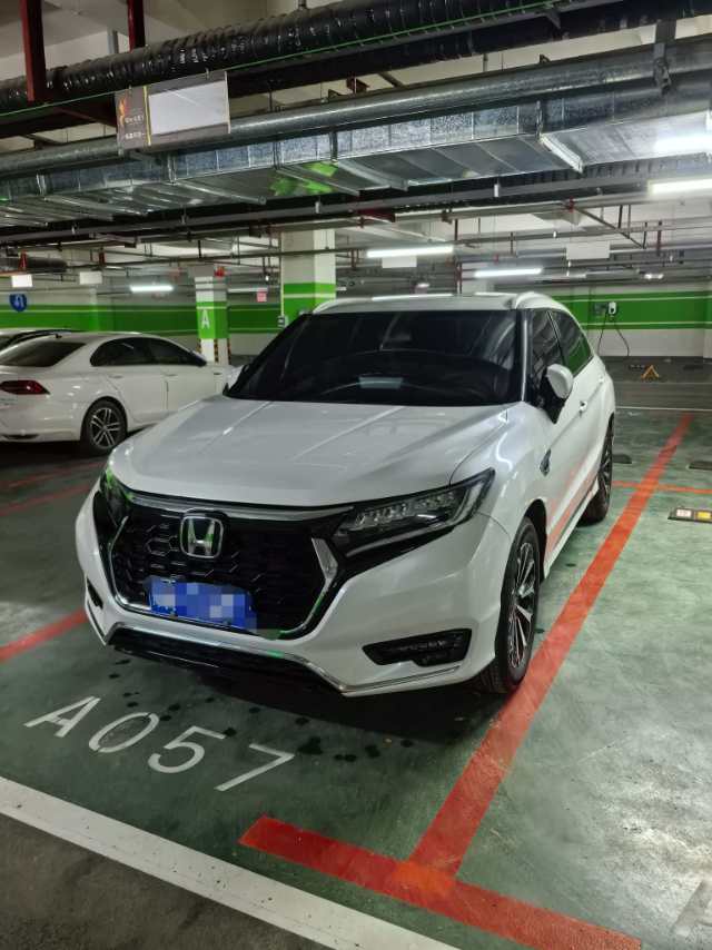 Honda 2020 UR-V 2.0T 370TURBO Front-Wheel-Drive Prestige Edition — photo 1