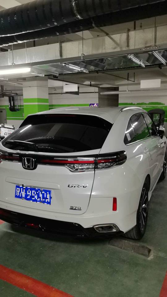 Honda 2020 UR-V 2.0T 370TURBO Front-Wheel-Drive Prestige Edition — 6