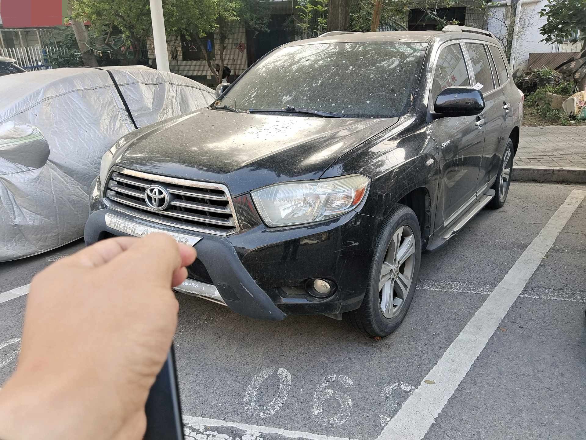 Toyota 2012 Highlander 2.7 2WD 7-seat Luxury Navigation Edition