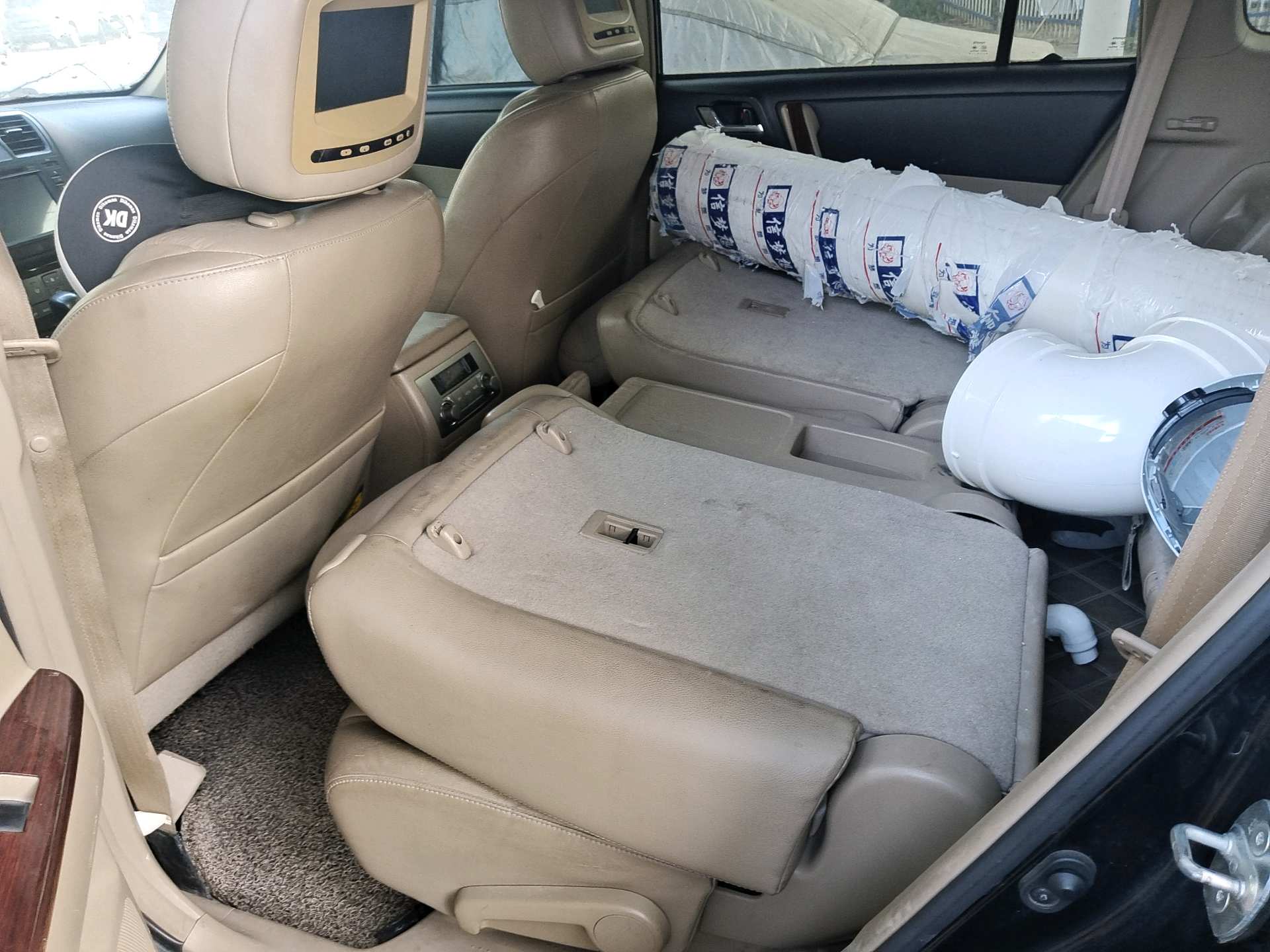 Toyota 2012 Highlander 2.7 2WD 7-seat Luxury Navigation Edition — 6
