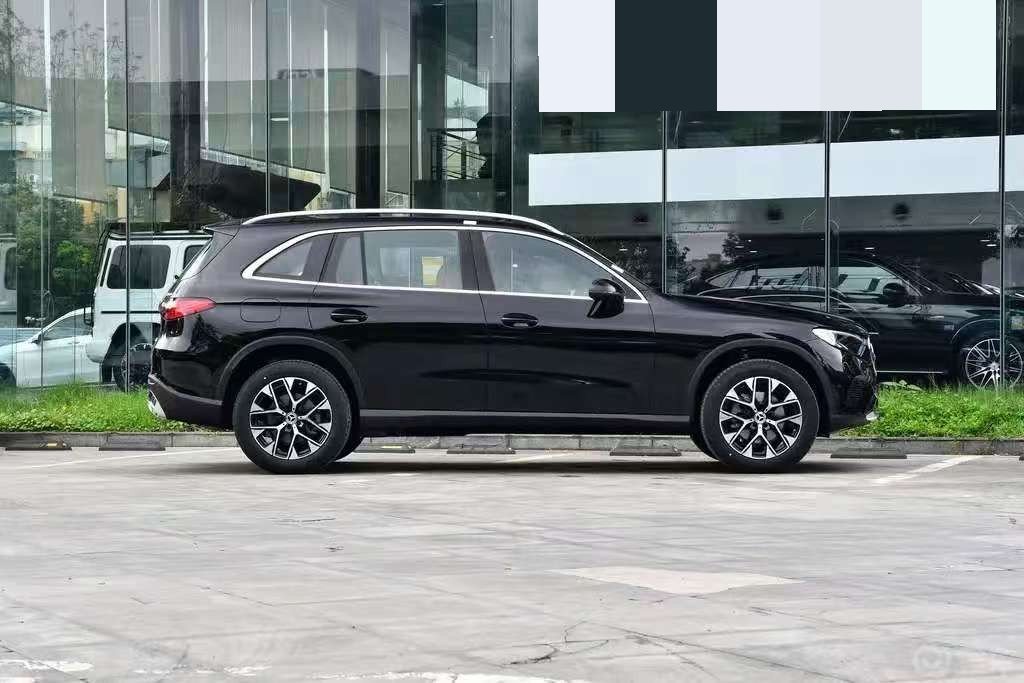 Mercedes-Benz 2026 GLC 300 L 4MATIC 48V 2.0T Dynamic 5‑Seater (Facelift) — 3