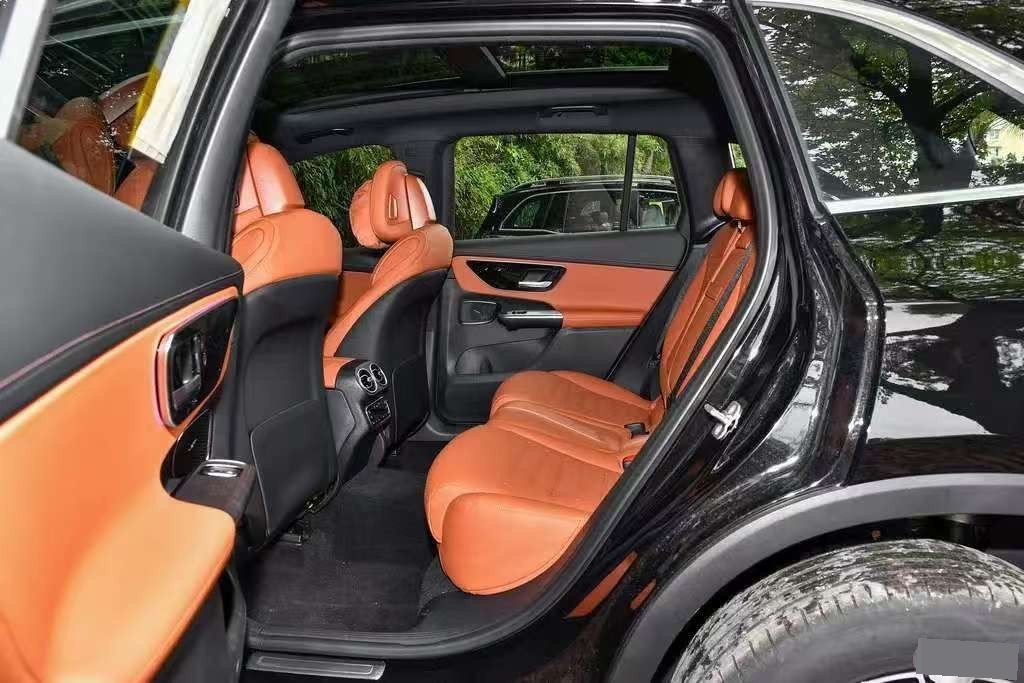 Mercedes-Benz 2026 GLC 300 L 4MATIC 48V 2.0T Dynamic 5‑Seater (Facelift) — 5