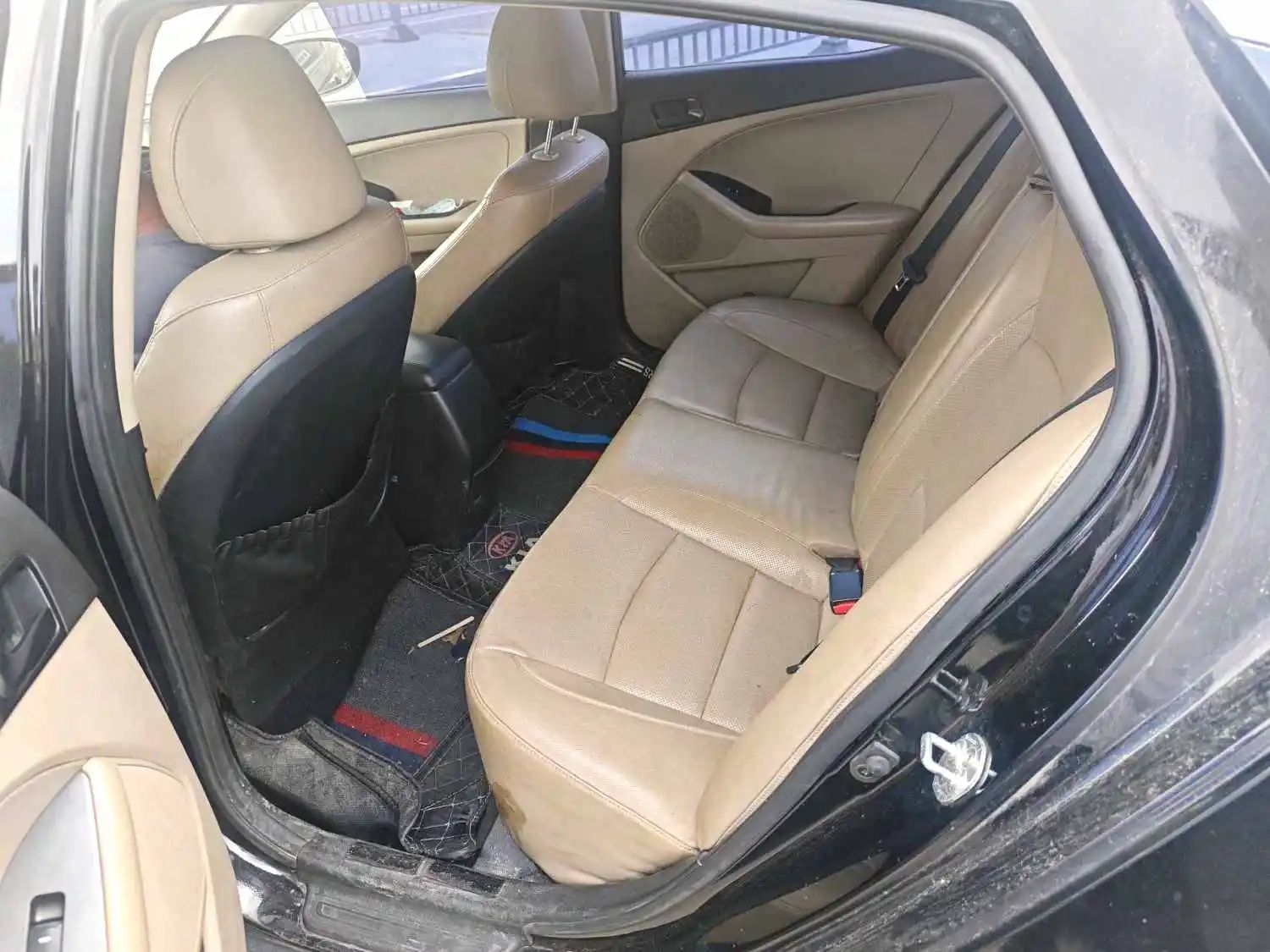 Kia 2015 K5 2.0 GL — 5