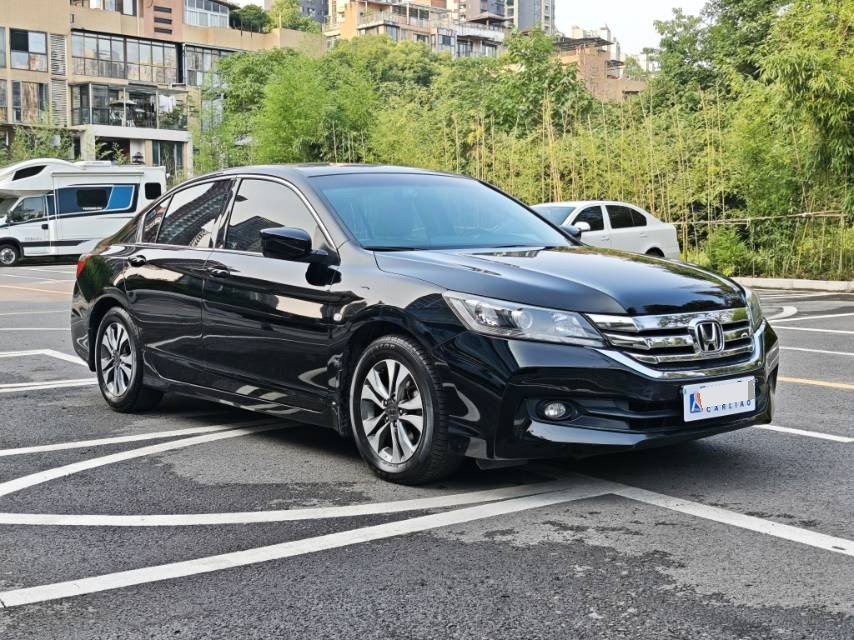 Honda 2014 9th-generation Accord 2.0 CVT LX Comfort — 3