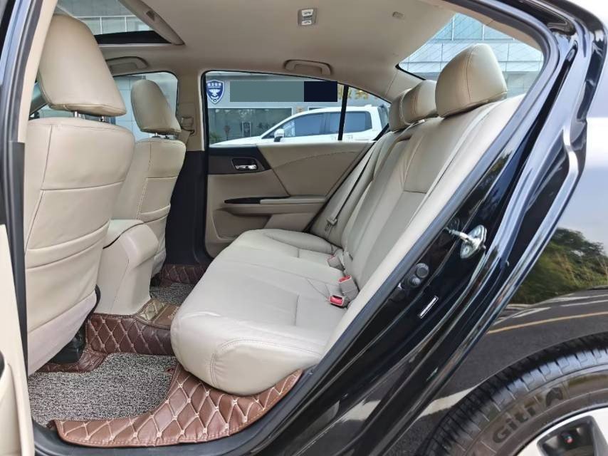 Honda 2014 9th-generation Accord 2.0 CVT LX Comfort — 6