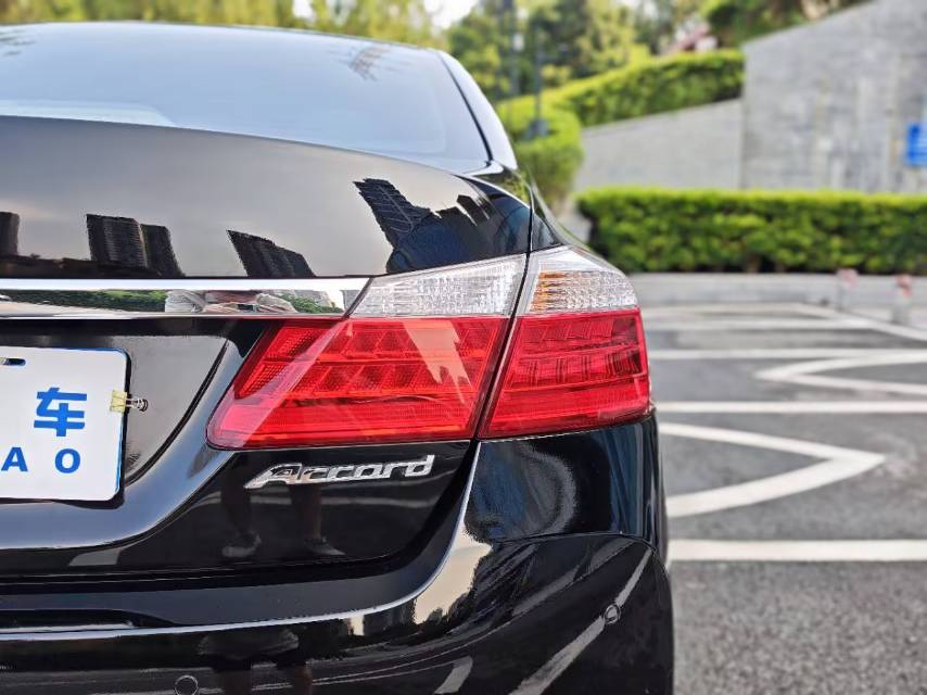 Honda 2014 9th-generation Accord 2.0 CVT LX Comfort — 8