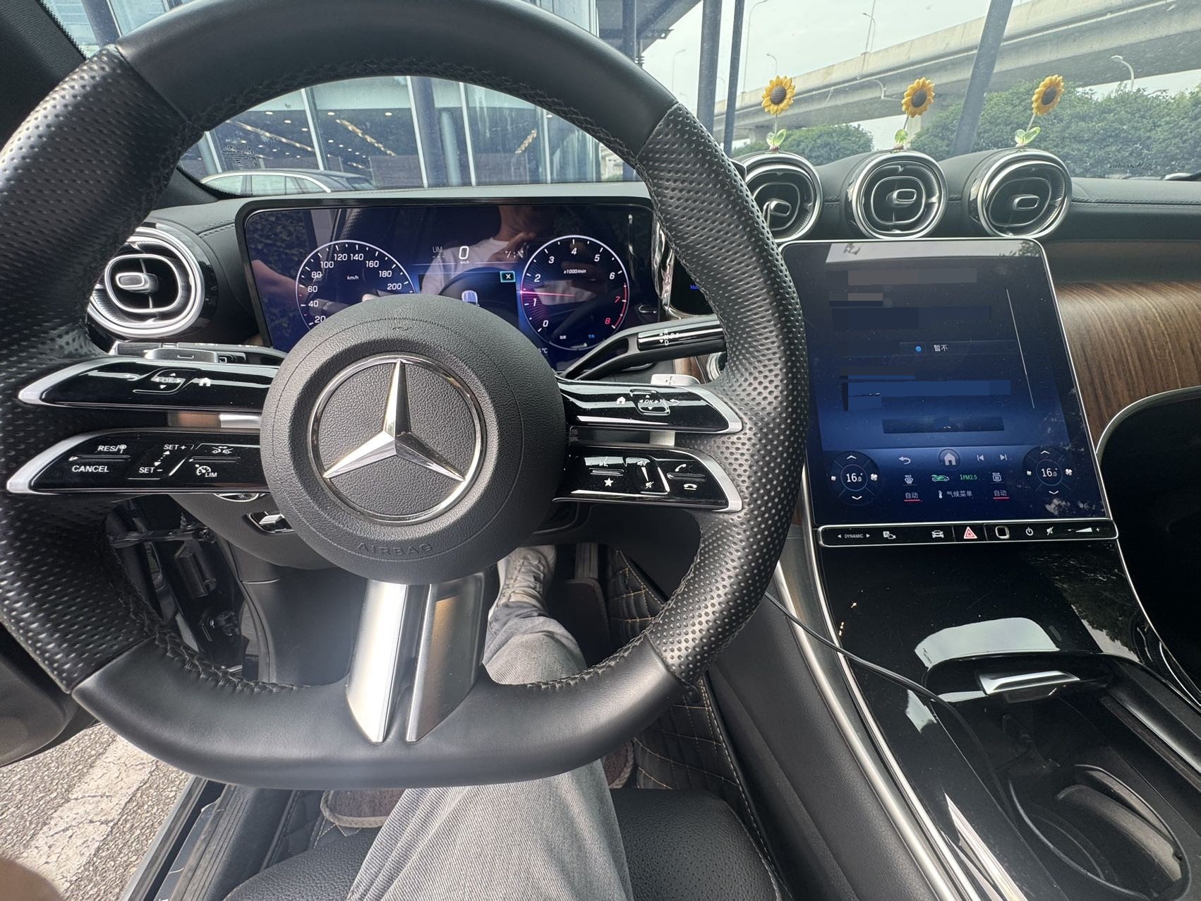 Mercedes-Benz 2024 GLC 300 L 4MATIC 48V 2.0T Dynamic 5-Seater — 5