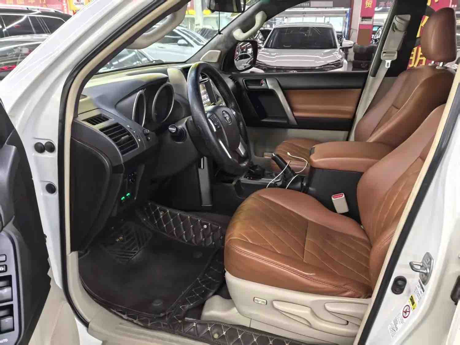 Toyota Prado (Imported) 2009 Prado 2.7 Middle East version — 6