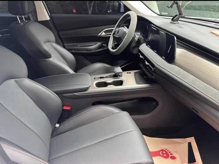 Changan 2024 X7 PLUS 1.5T Prestige 7-Seater — 4