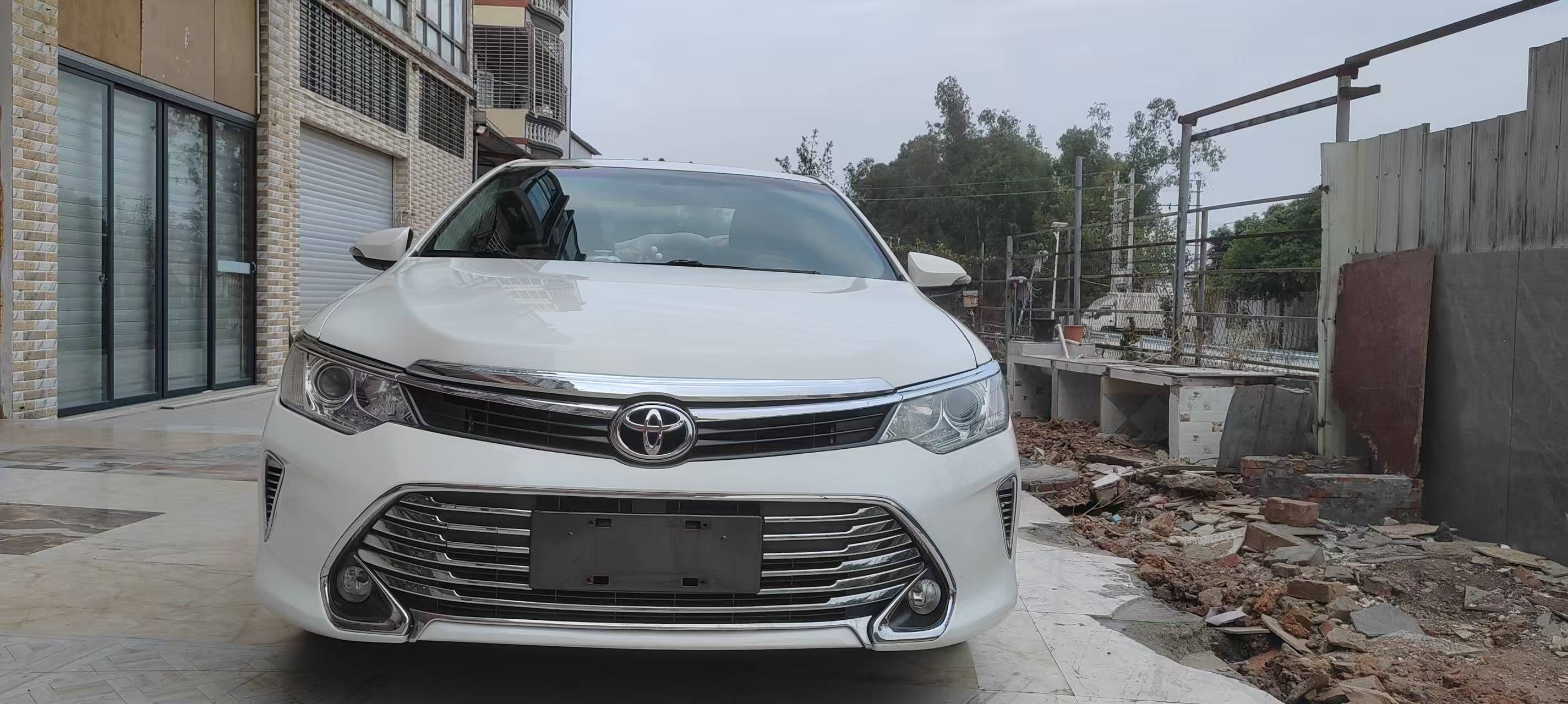 Toyota 2015 Camry 2.0G D-4S Advanced Edition — 3
