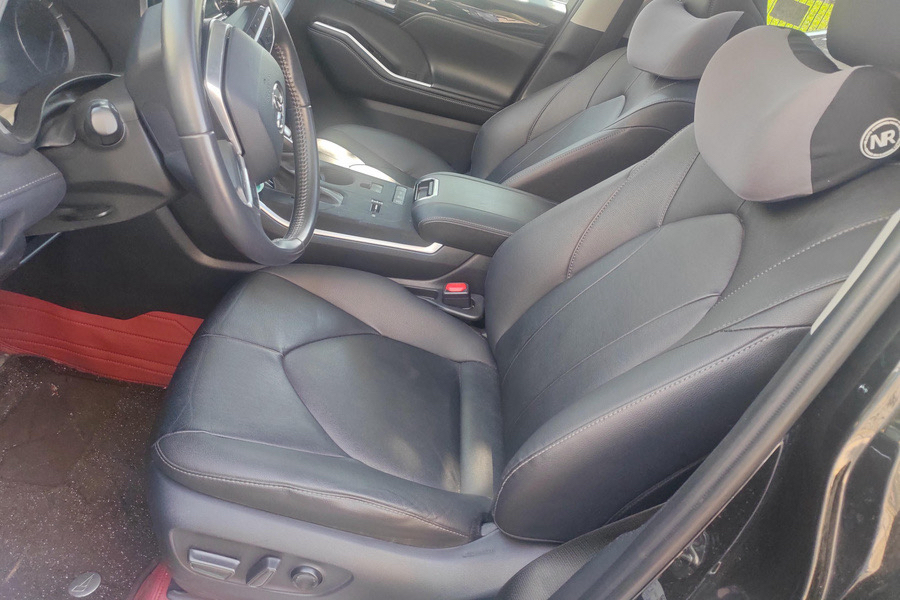 Toyota 2022 Highlander Hybrid 2.5 CVT 4WD Prestige 7-seater — 3