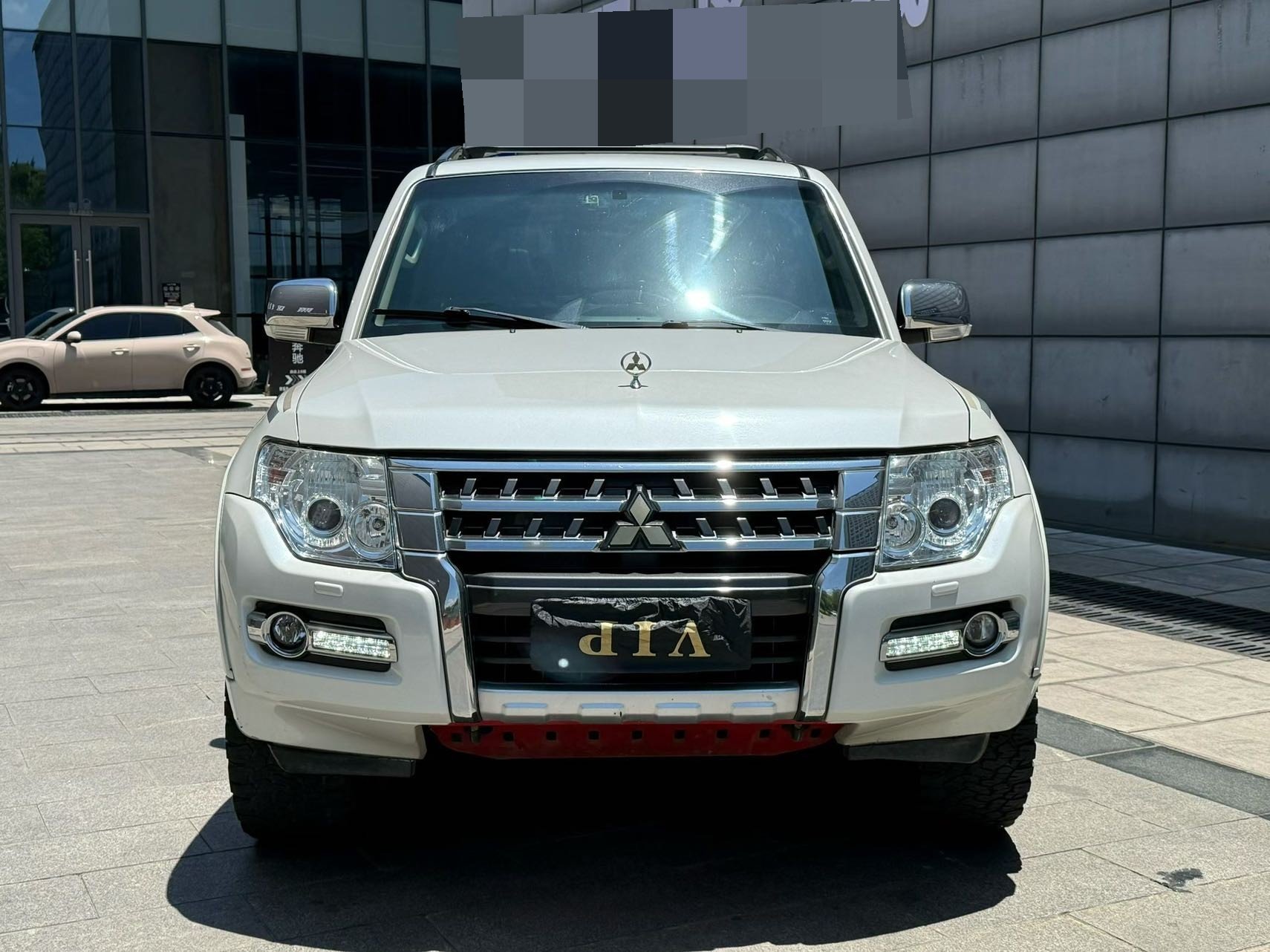 Mitsubishi Pajero (Imported) 2017 Pajero 3.8 Middle East version — 2