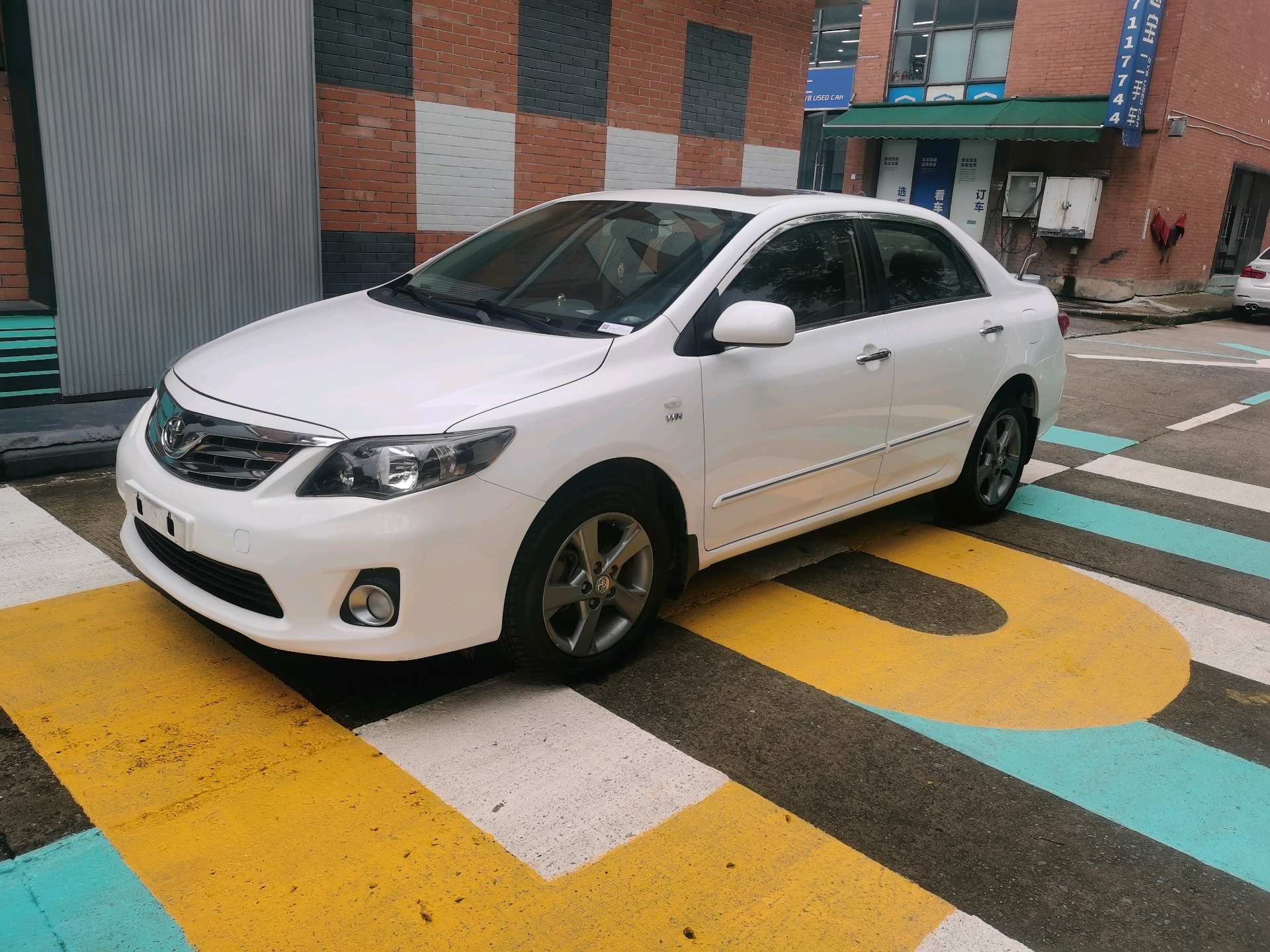 Toyota 2011 Corolla 1.8 CVT GL-i Commemorative Edition — photo 1