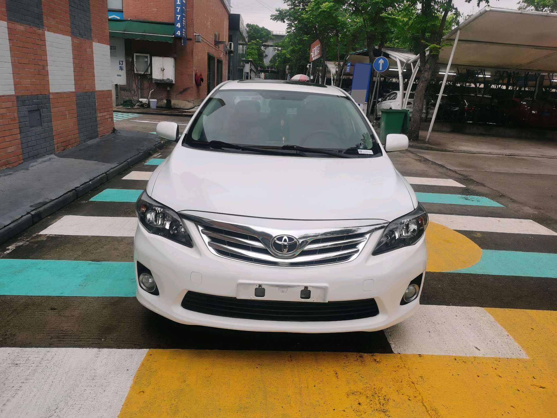 Toyota 2011 Corolla 1.8 CVT GL-i Commemorative Edition — 2