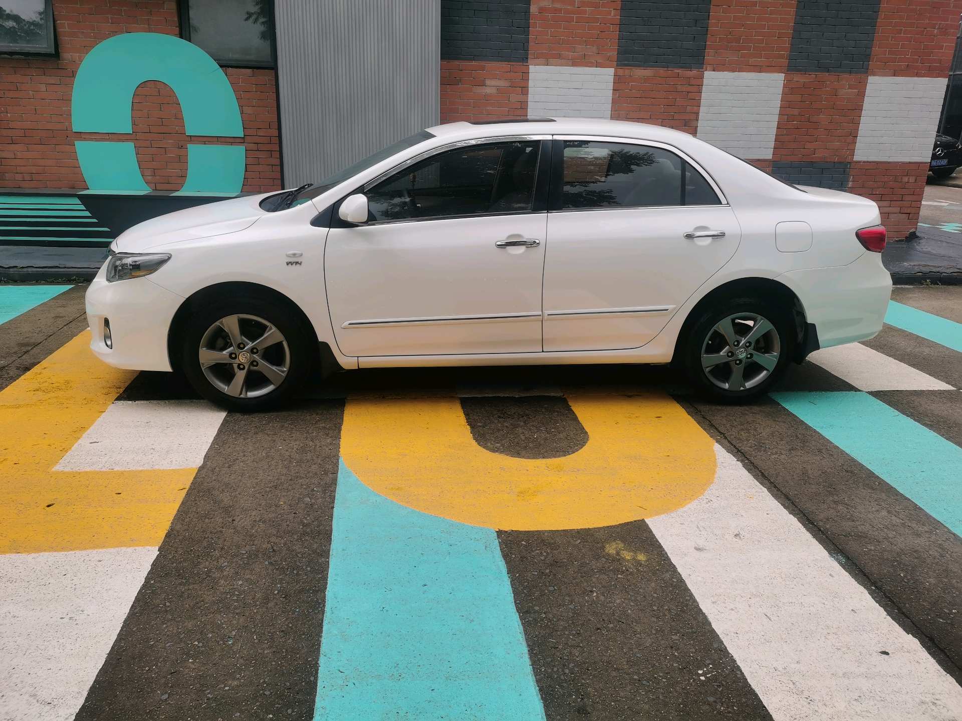 Toyota 2011 Corolla 1.8 CVT GL-i Commemorative Edition — 6