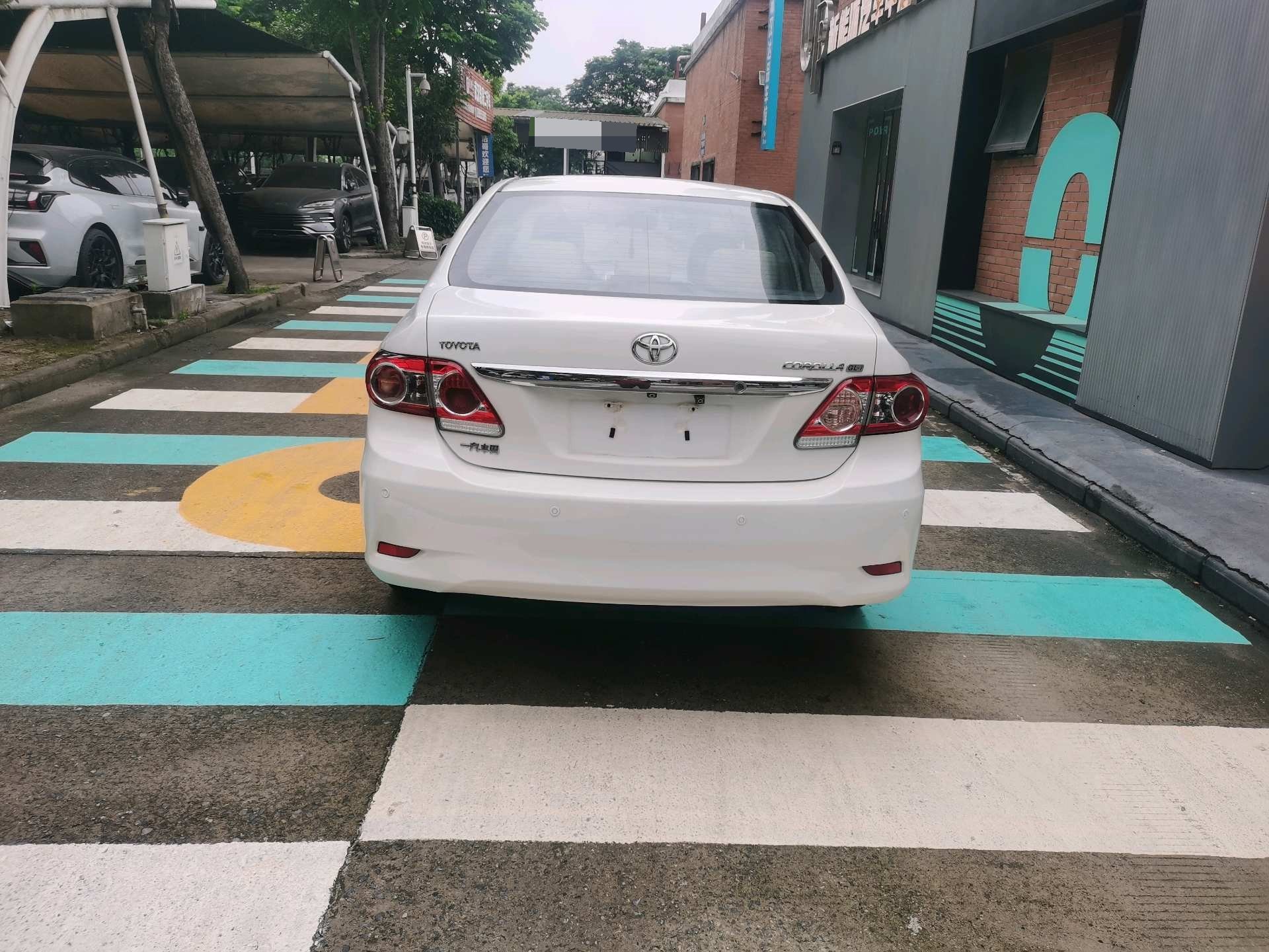 Toyota 2011 Corolla 1.8 CVT GL-i Commemorative Edition — 8