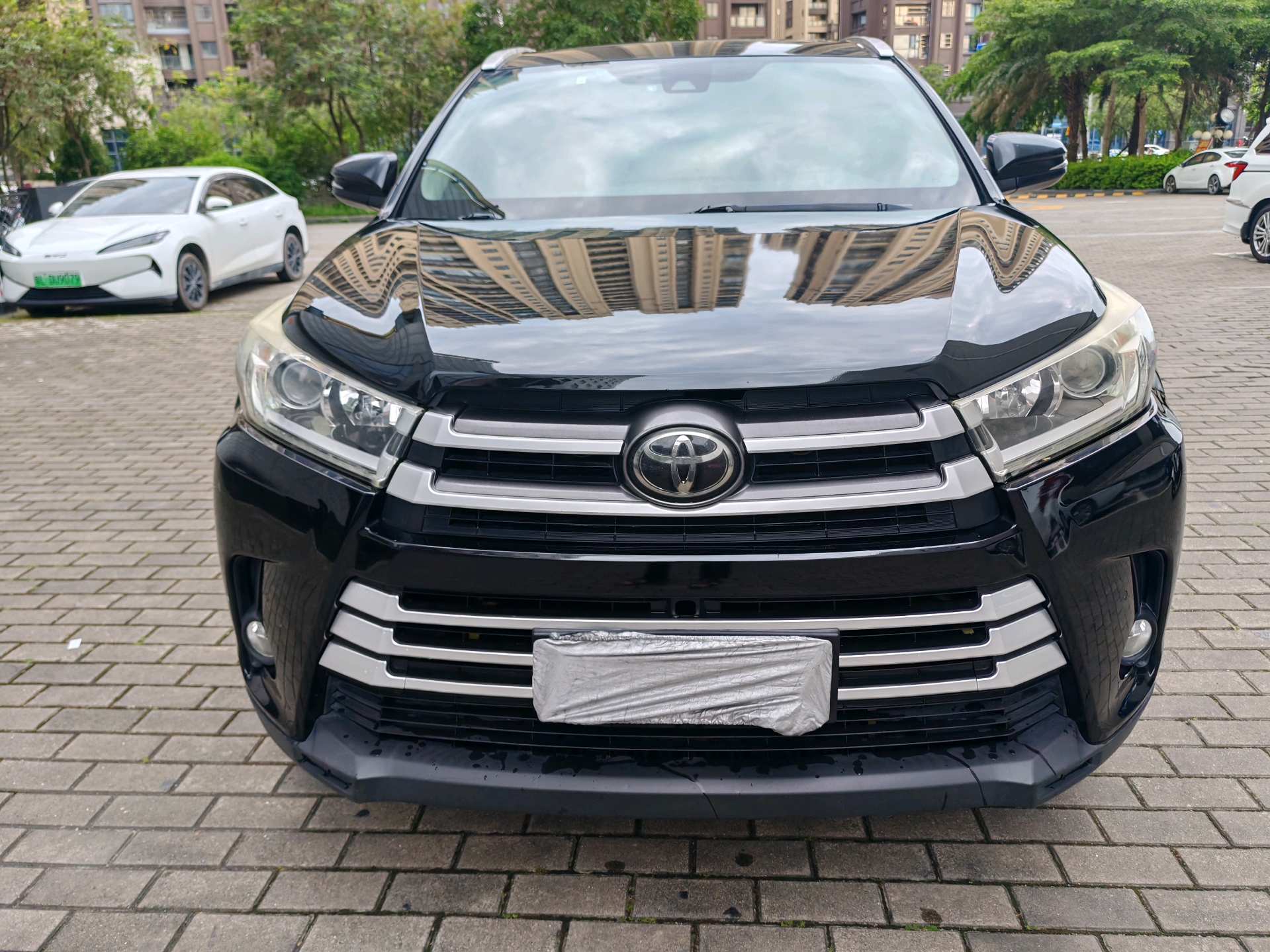 Toyota 2018 Highlander 2.0T 4WD Luxury 7-Seater — 2