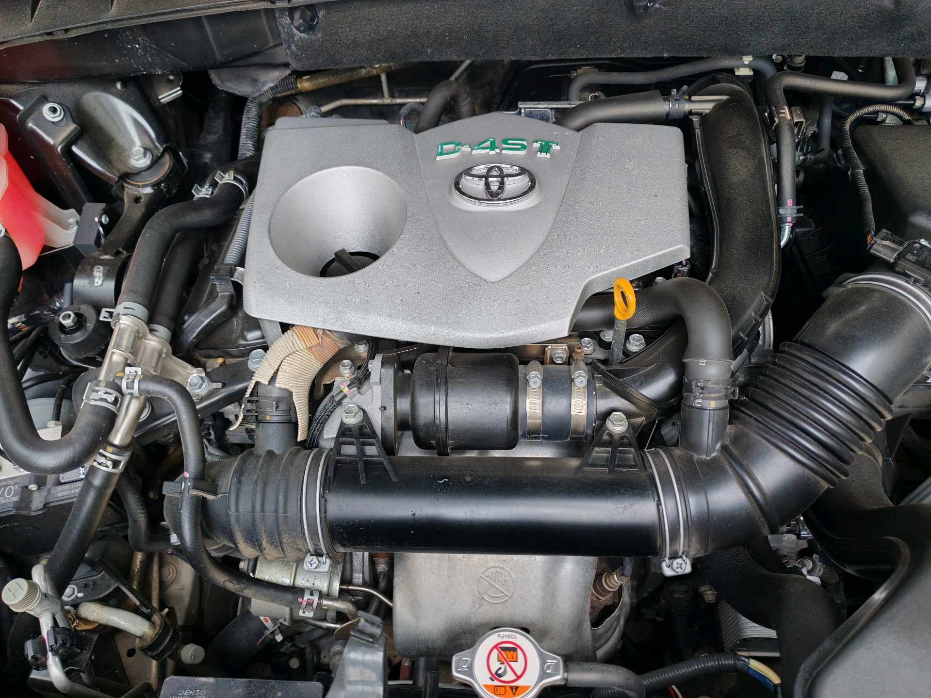 Toyota 2018 Highlander 2.0T 4WD Luxury 7-Seater — 9