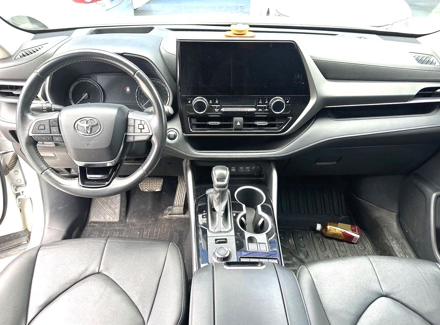 Toyota 2022 Highlander 2.0T 380T All-Wheel Drive Prestige 7-Seater — 4