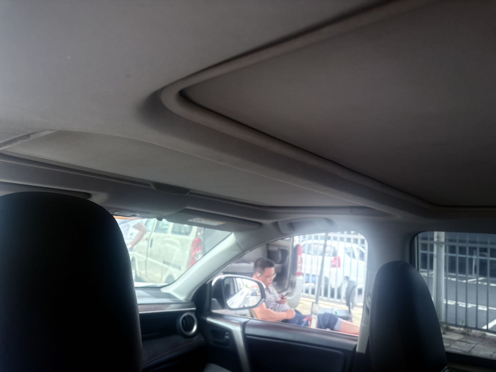Toyota 2013 RAV4 2.5 Four-Wheel Drive Elite Edition — 5