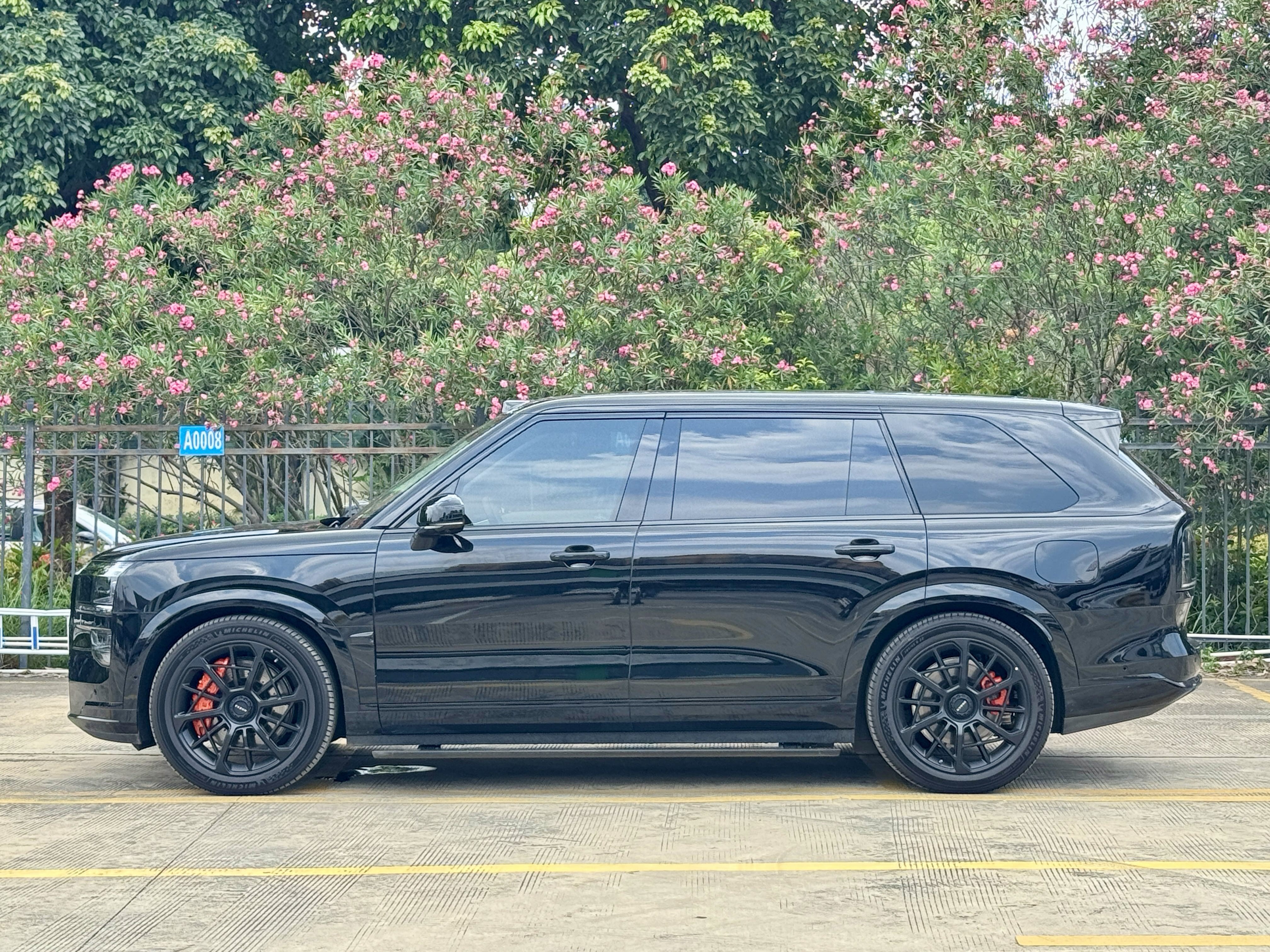 ZEEKR 2025 Zeekr 9X 2.0T Ultra Edition 55 kWh — 2