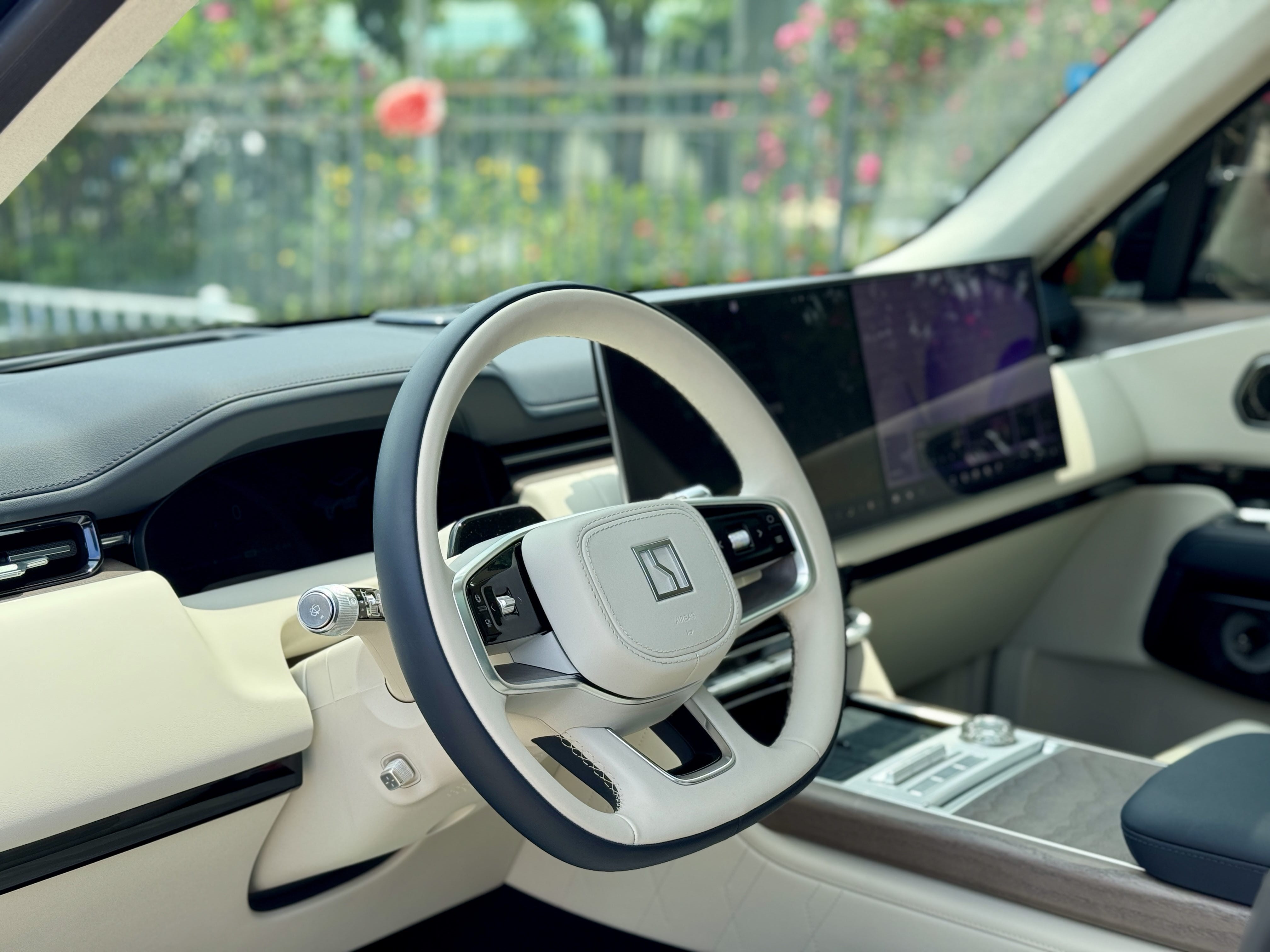 ZEEKR 2025 Zeekr 9X 2.0T Ultra Edition 55 kWh — 7