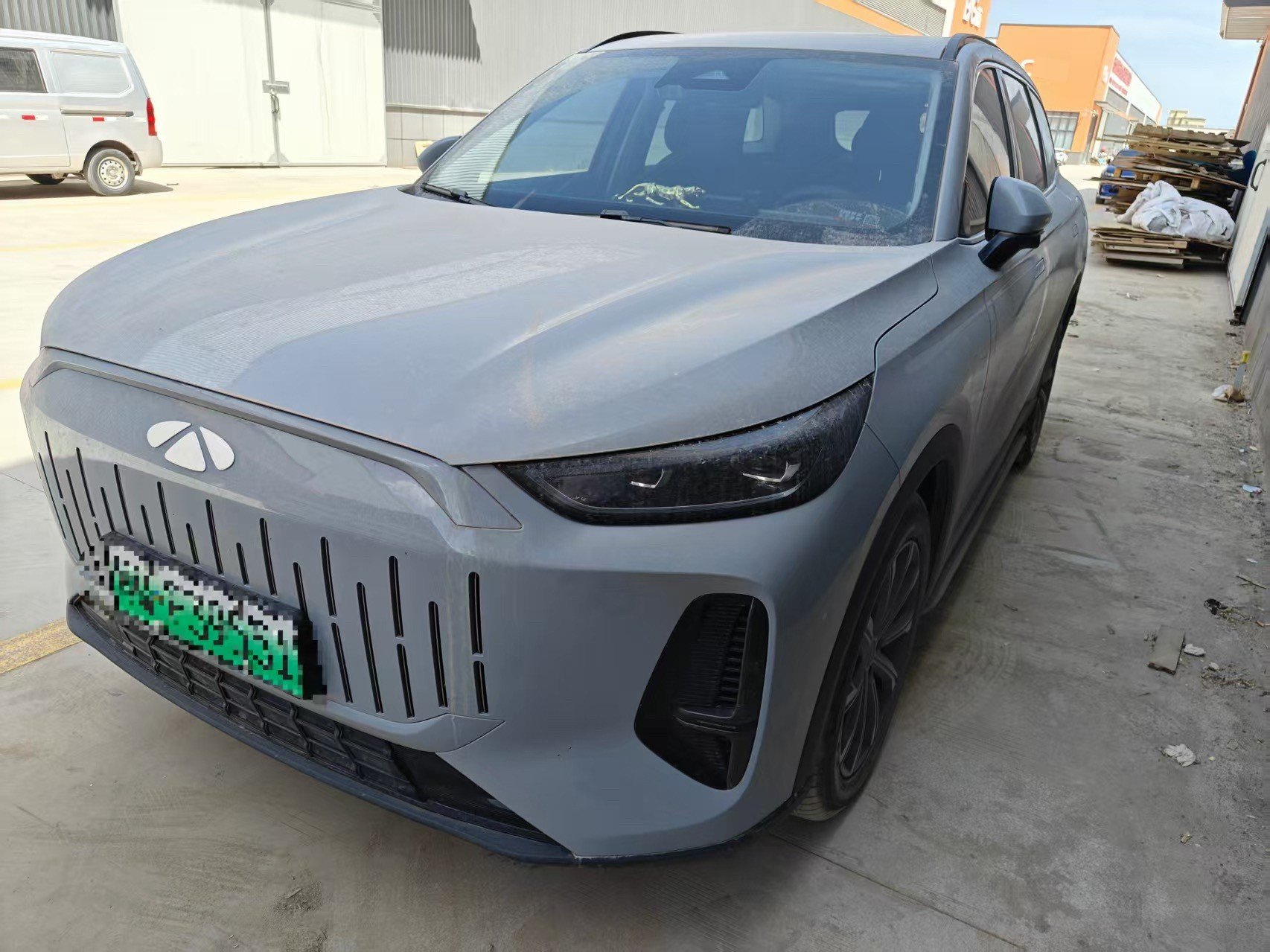 Chery 2025 Fengyun T9 C-DM 1.5T 120 Long-Range Version Prestige 7-Seater Lithium Iron Phosphate