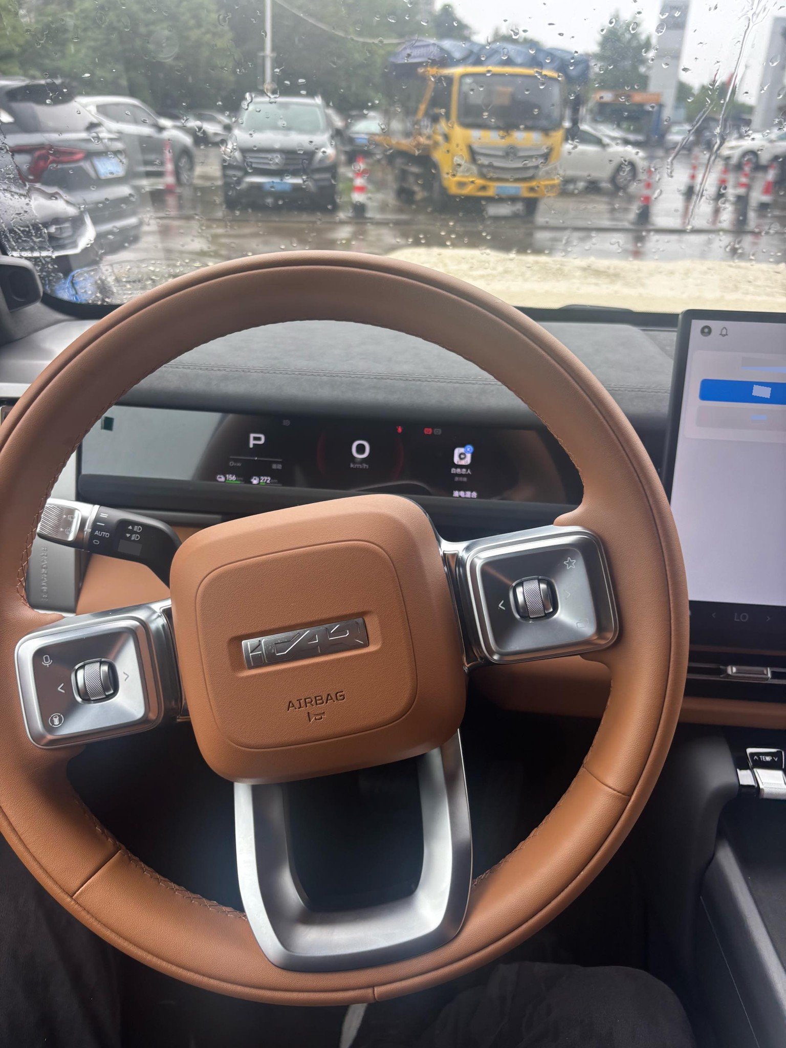 iCAR 2026 iCAR V27 200KM AWD Falcon 500 — 5