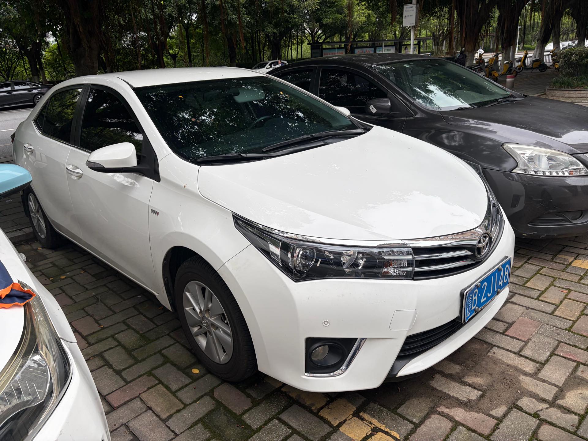 Toyota 2017 Corolla 1.6 CVT GL (facelift) — 2