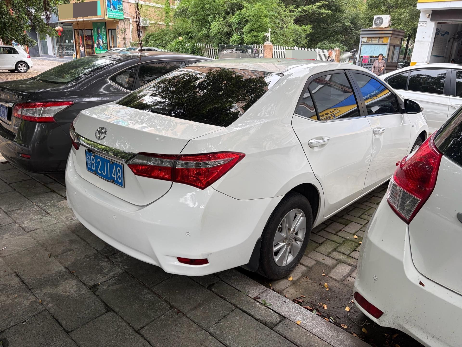 Toyota 2017 Corolla 1.6 CVT GL (facelift) — 3