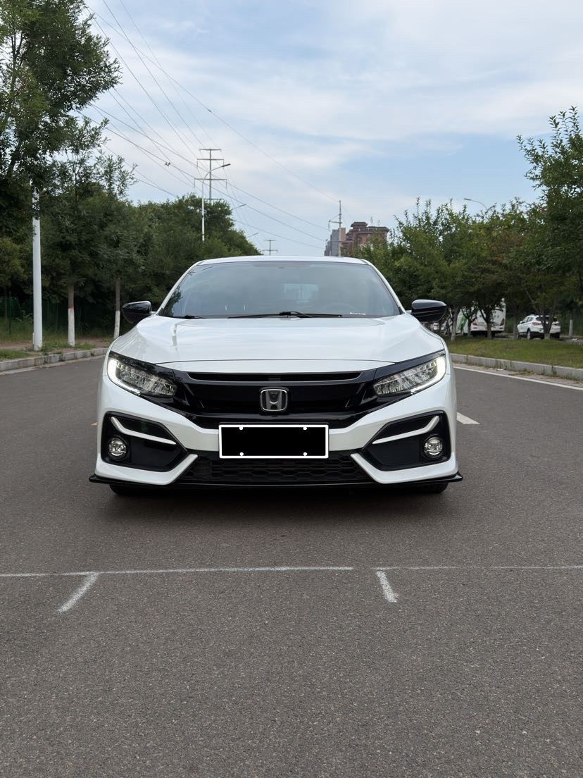 Honda 2021 Civic Hatchback 1.5T CVT 220TURBO Trendy & Cool — 2