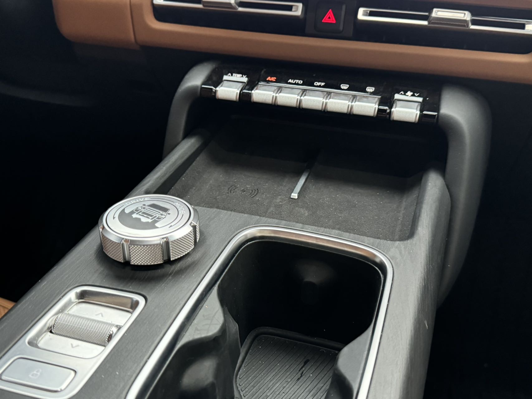 iCAR 2026 iCAR V27 200KM AWD Falcon 500 — 9
