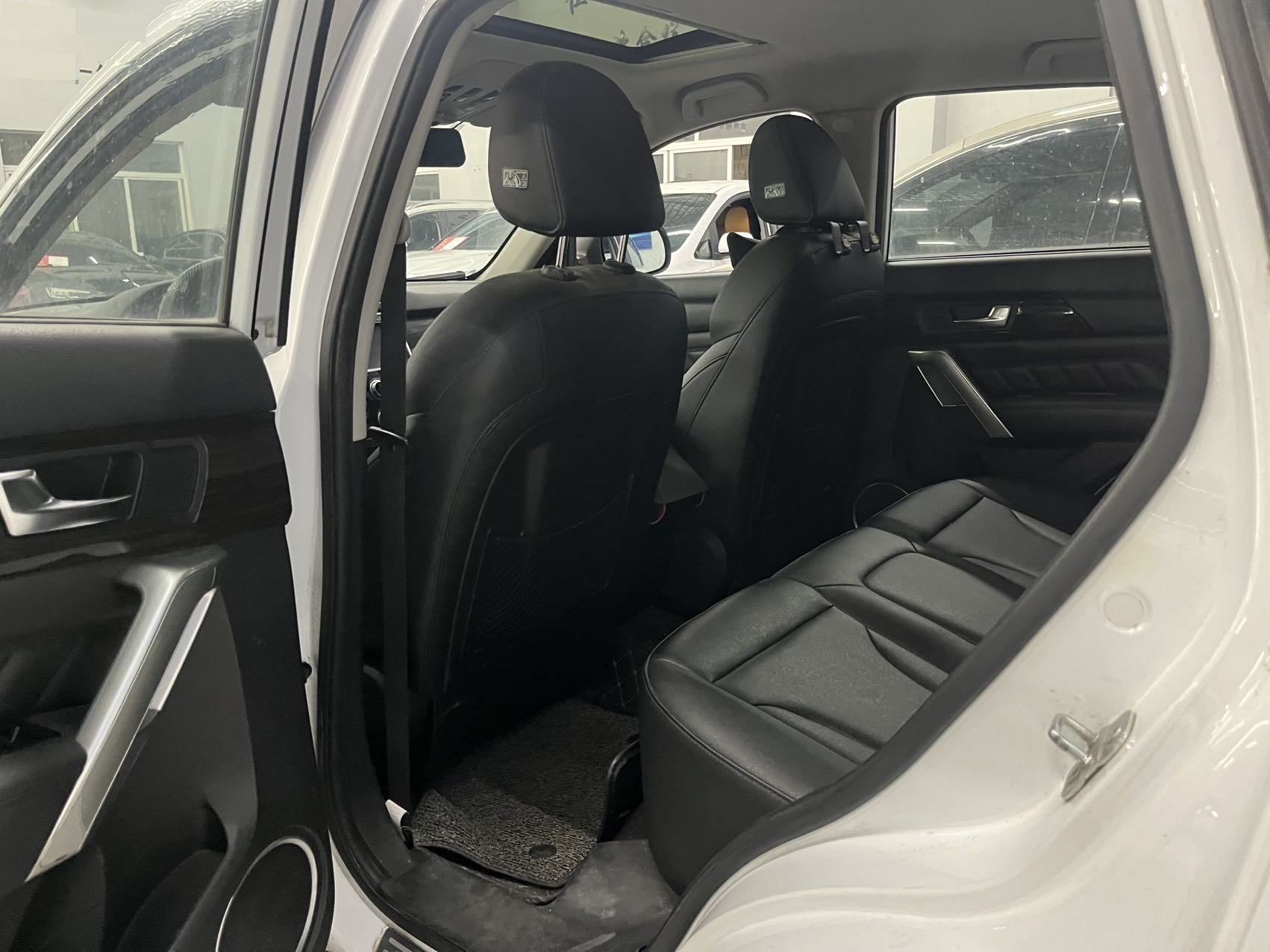 Haval 2016 H2 1.5T Two-Wheel Drive Urban Version with Red Badge — 5