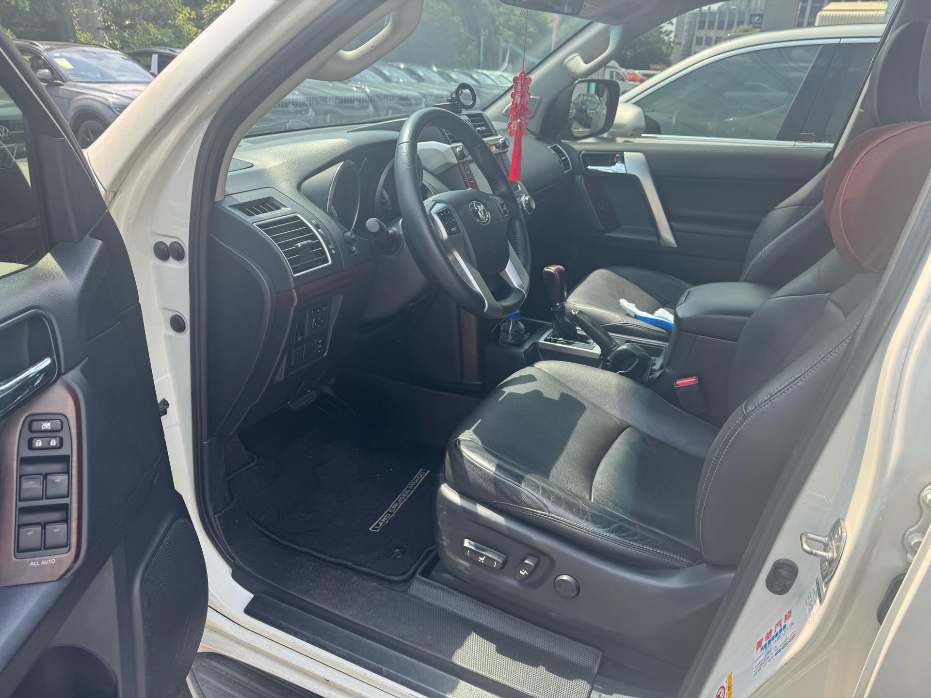 Toyota 2016 Prado 3.5 TX-L — 2