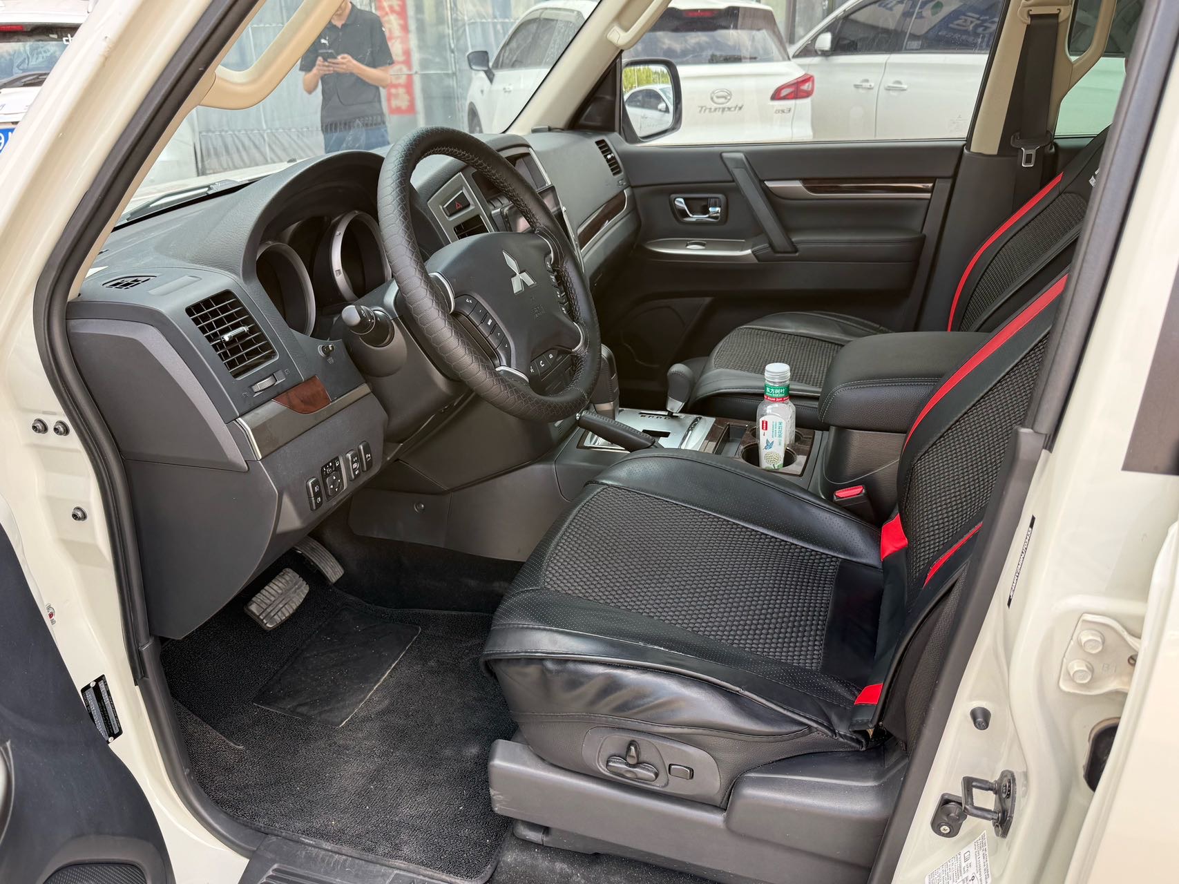 Mitsubishi Pajero (Imported) 2020 Pajero 3.0 Collector’s Edition Prestige Off-Road Edition — 6