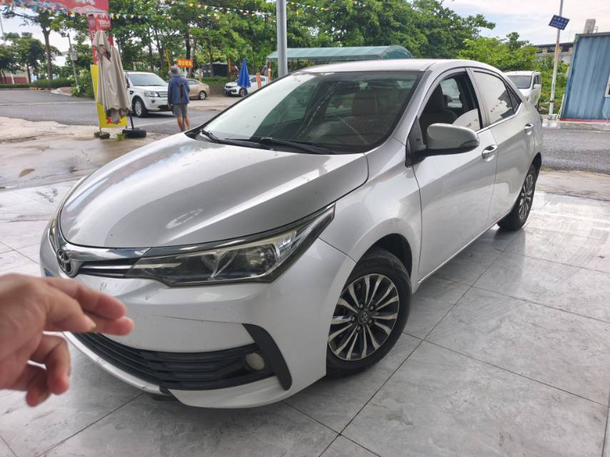 Toyota 2017 Corolla 1.2T CVT GL (facelift)