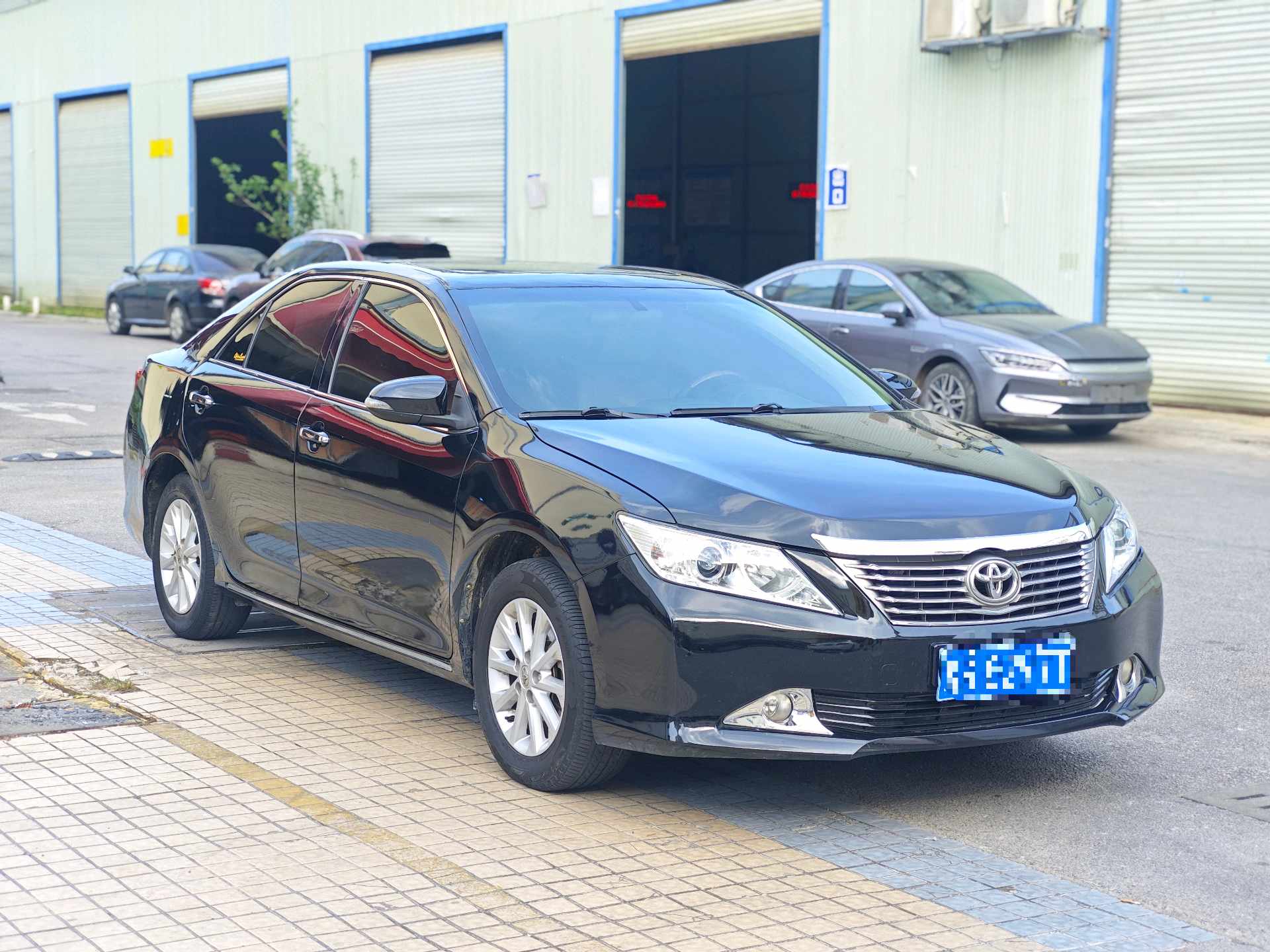 Toyota 2012 Camry 2.5 G Navi Luxury Navigation Edition — 3
