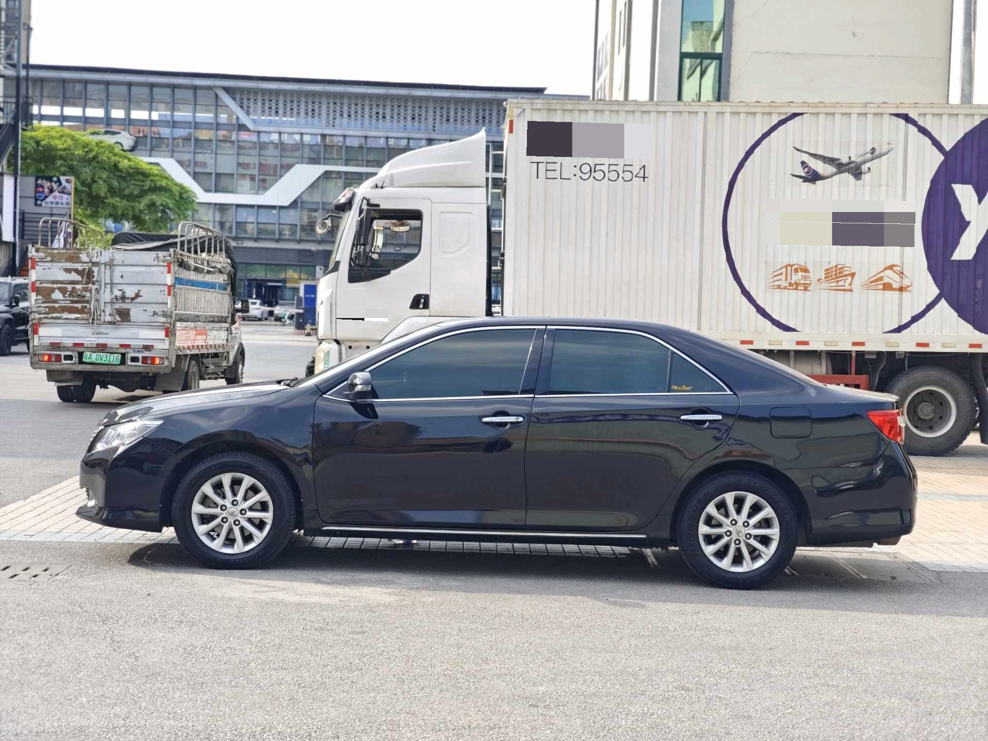 Toyota 2012 Camry 2.5 G Navi Luxury Navigation Edition — 7