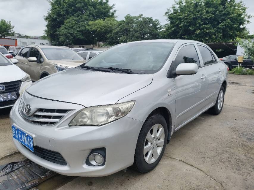 Toyota 2011 Corolla 1.6 GL — photo 1