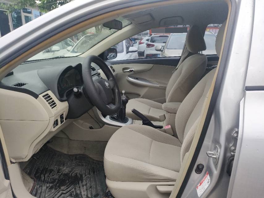 Toyota 2011 Corolla 1.6 GL — 4