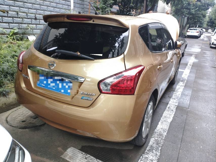 Nissan 2011 Tiida 1.6 CVT XE Comfort Model — 2
