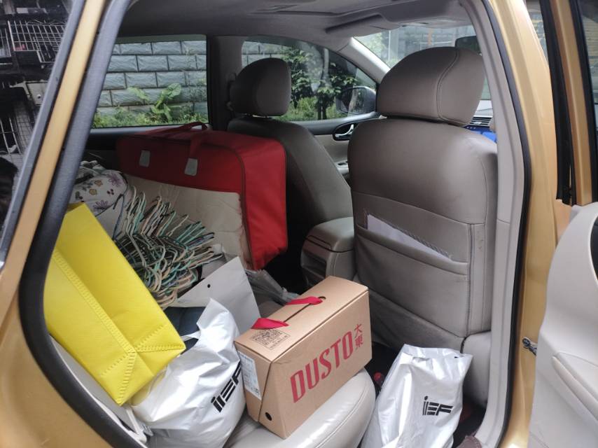 Nissan 2011 Tiida 1.6 CVT XE Comfort Model — 5