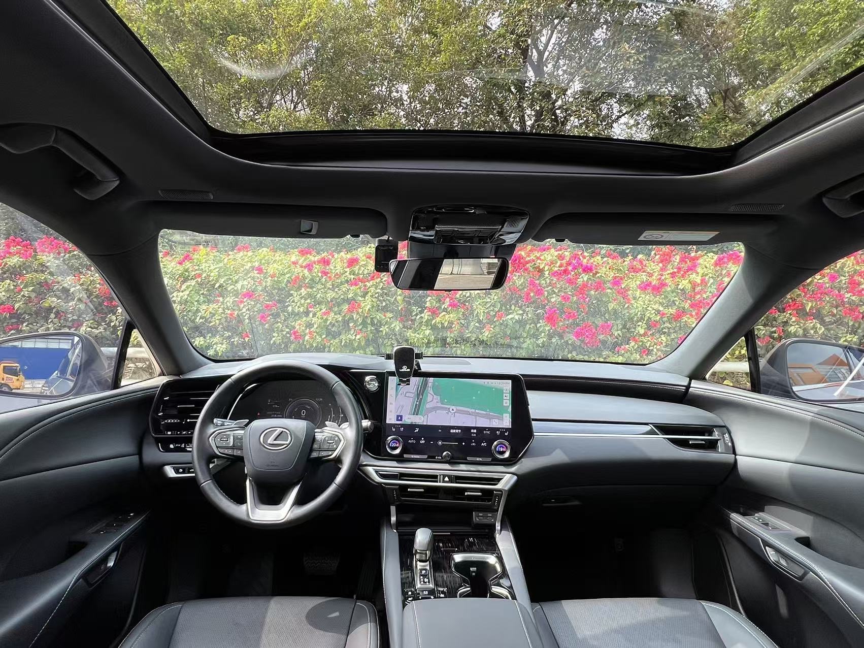 Lexus RX (Imported) 2023 RX350h 2.5 Continuously Variable Transmission, All-Wheel Drive Indulgence Model — 9