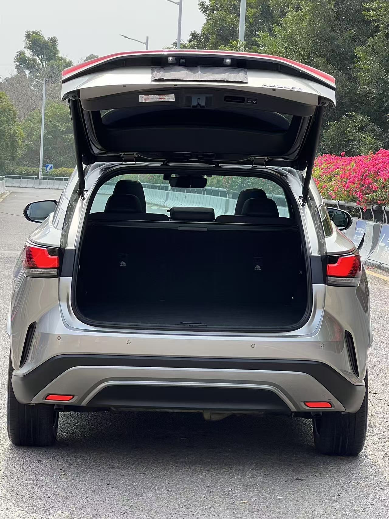 Lexus RX (Imported) 2023 RX350h 2.5 Continuously Variable Transmission, All-Wheel Drive Indulgence Model — 18