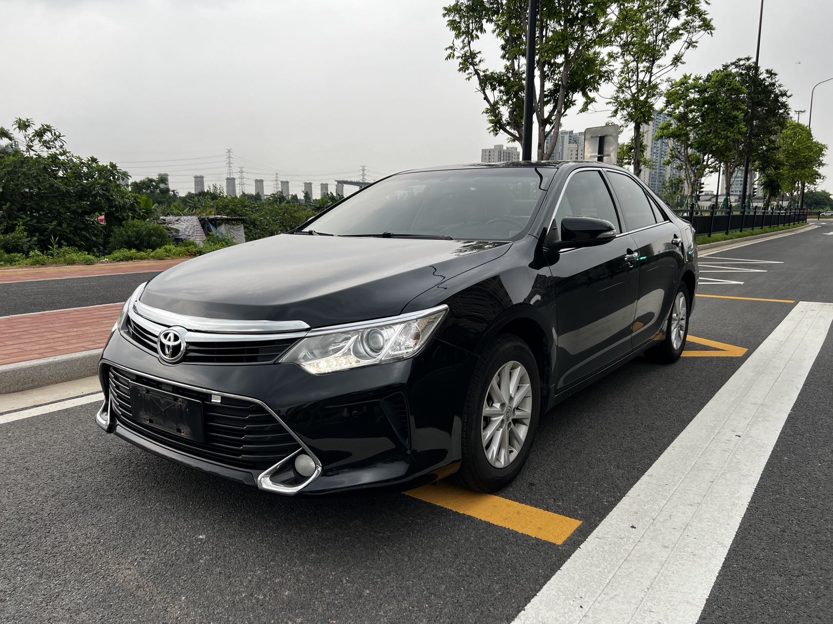 Toyota 2016 Camry 2.0G 10th Anniversary Leader Edition