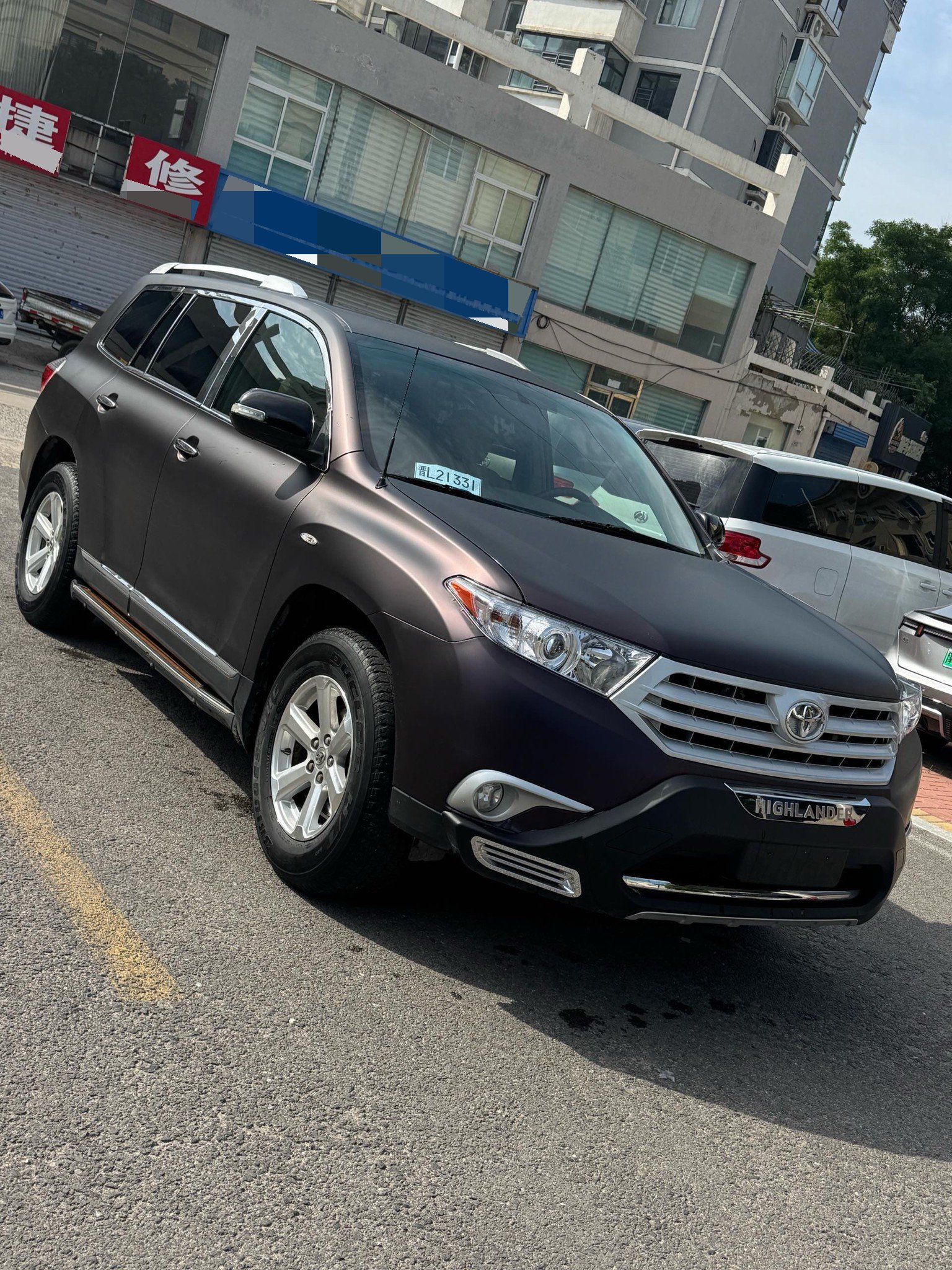 Toyota 2012 Highlander 3.5 AWD 7-Seater Elite — 2